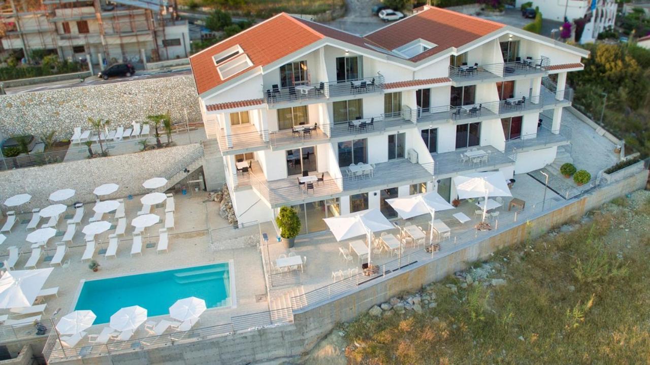 Апарт готель Santo Stefano Club Прая-а-Маре Екстер'єр фото